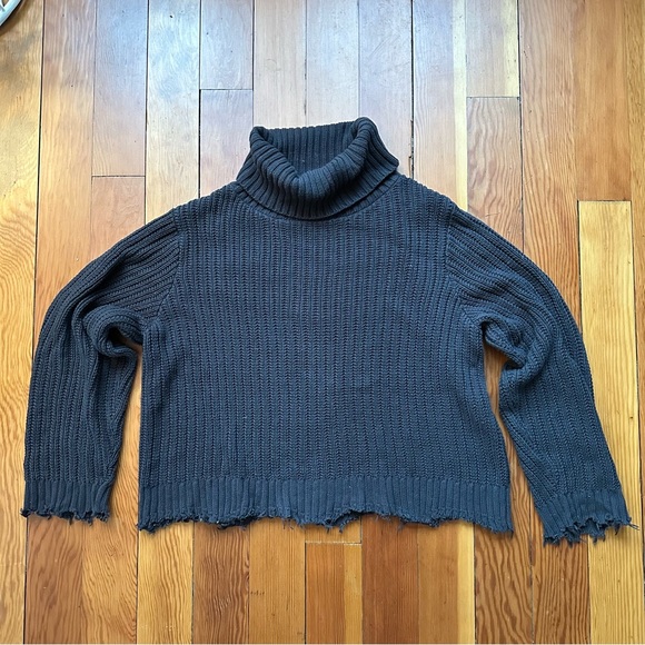 Z Supply Turtleneck Sweater - Picture 2 of 6